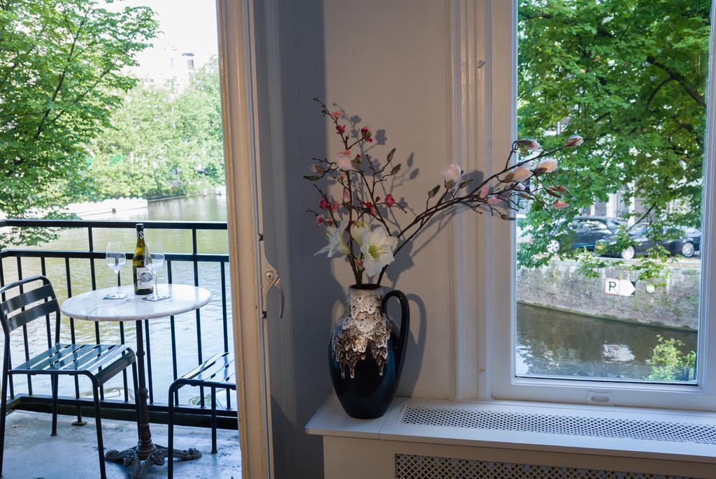 Tulipa Bed & Breakfast Amsterdam Exterior foto